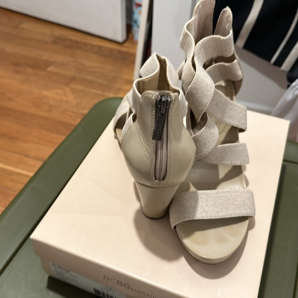 BCBG biege Sanaa - Picture 2 of 3